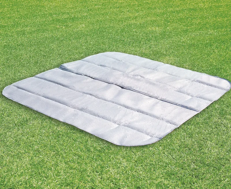 Quadratische Bodenplane