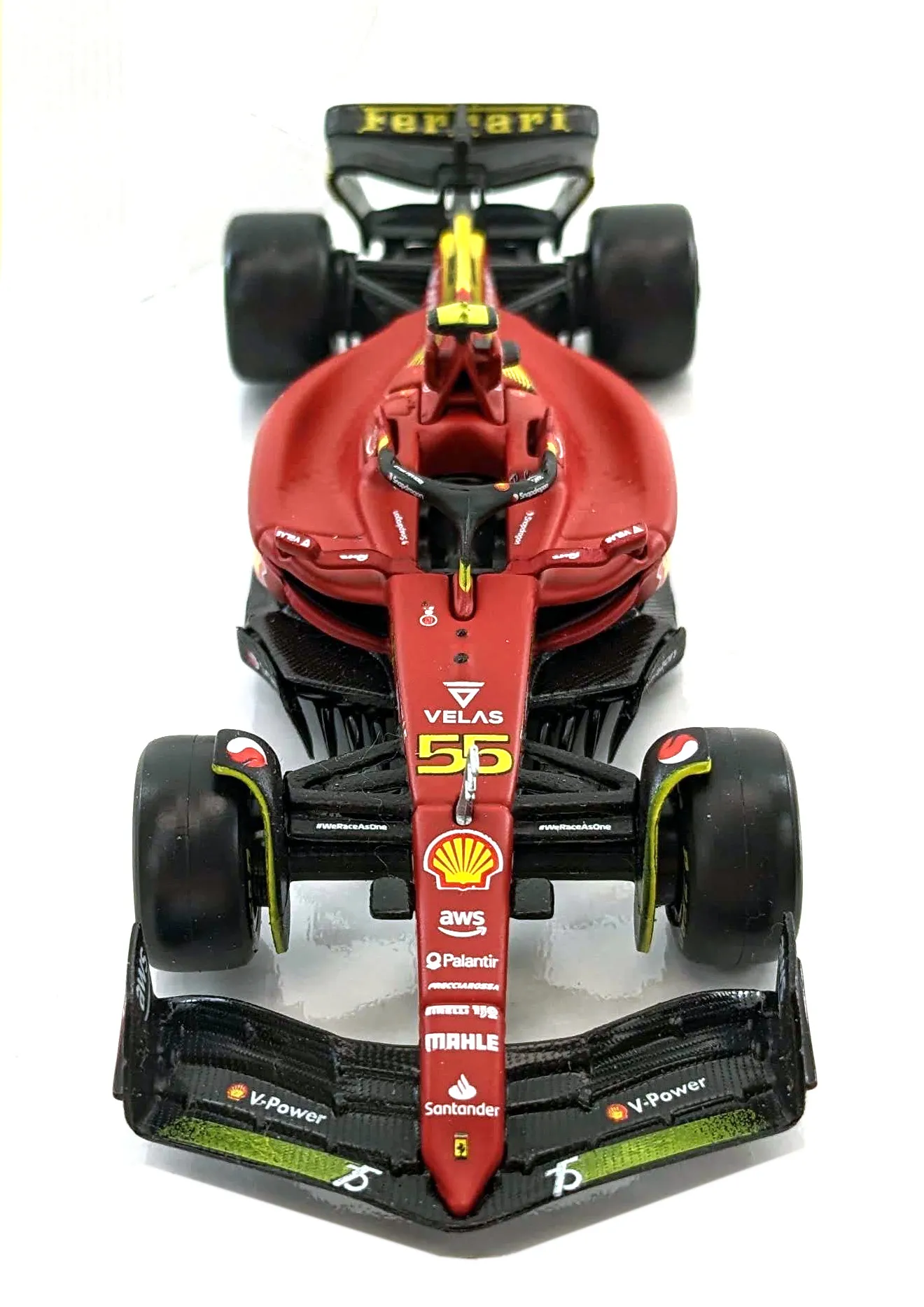 Bburago 18-36832 - Modellauto - Ferrari F1-75 Sainz #55 Monza-Ausführung (Maßstab 1:43)