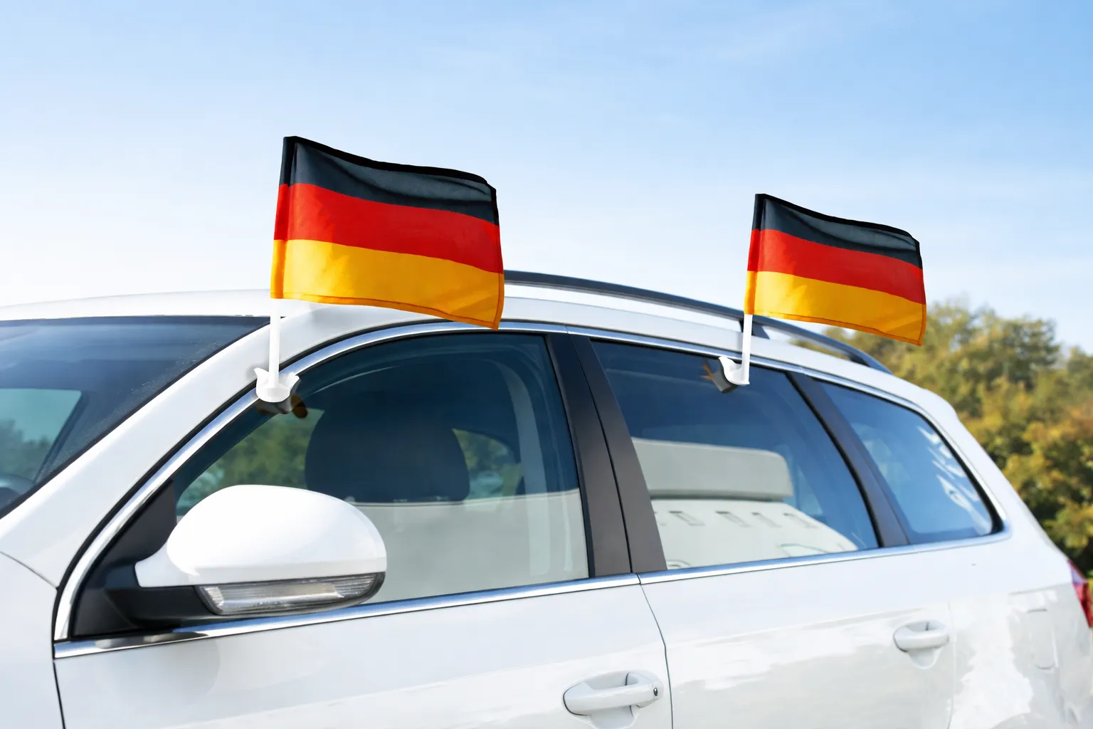 Deluxe Autofahne Deutschland 2er Set 48cm