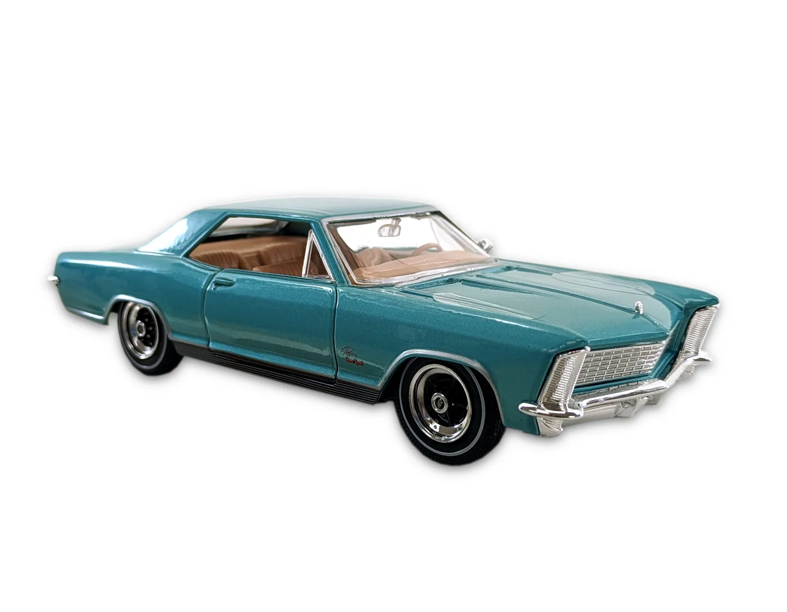 Maisto - 1:24 - 27 Special - Edition: Bugatti Divo online bestellen | MÜLLER Maisto - 1:24 - 27 Special - Edition: Bugatti Divo online bestellen | MÜLLER