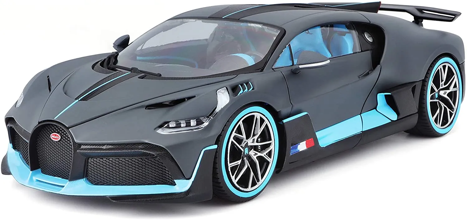 Bburago 18-11045BK - Modellauto - Bugatti DIVO (grau, Maßstab 1:18)