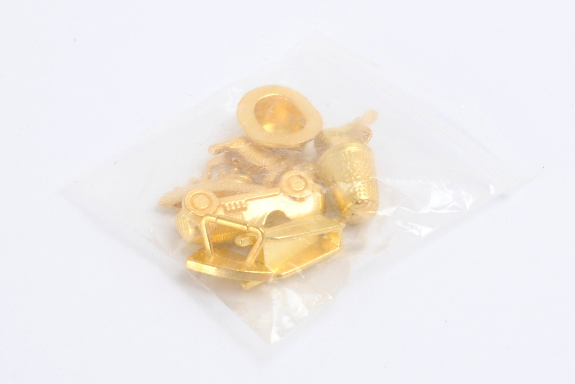 Monopoly Figuren GOLD (Hut, Auto, Hund, Schiff, Fingerhut, Schuh, Schubkarre, Bügeleisen)