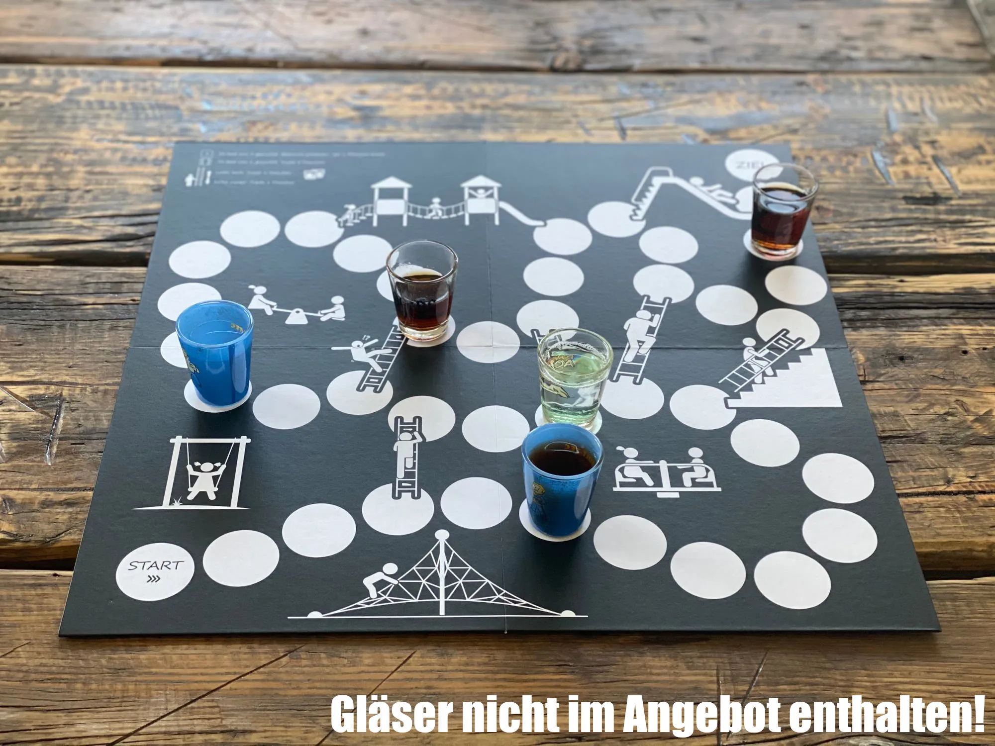 BUNDLE Die große Trinkspielesammlung + Beerpong Set (22 Becher, 3 Bälle) +  20x BBQ Servietten
