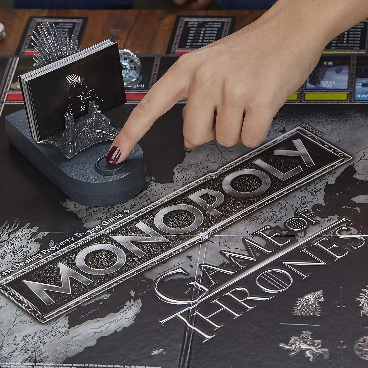 Hasbro - Monopoly Game of Thrones - mit Musikausgabe (französische Version)