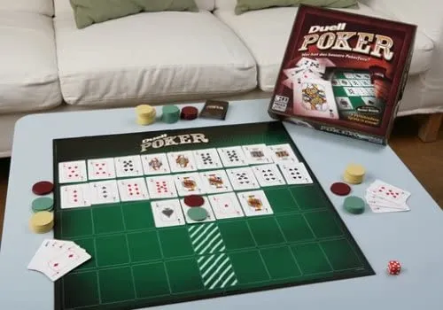 Hasbro - Brettspiel - Duell Poker