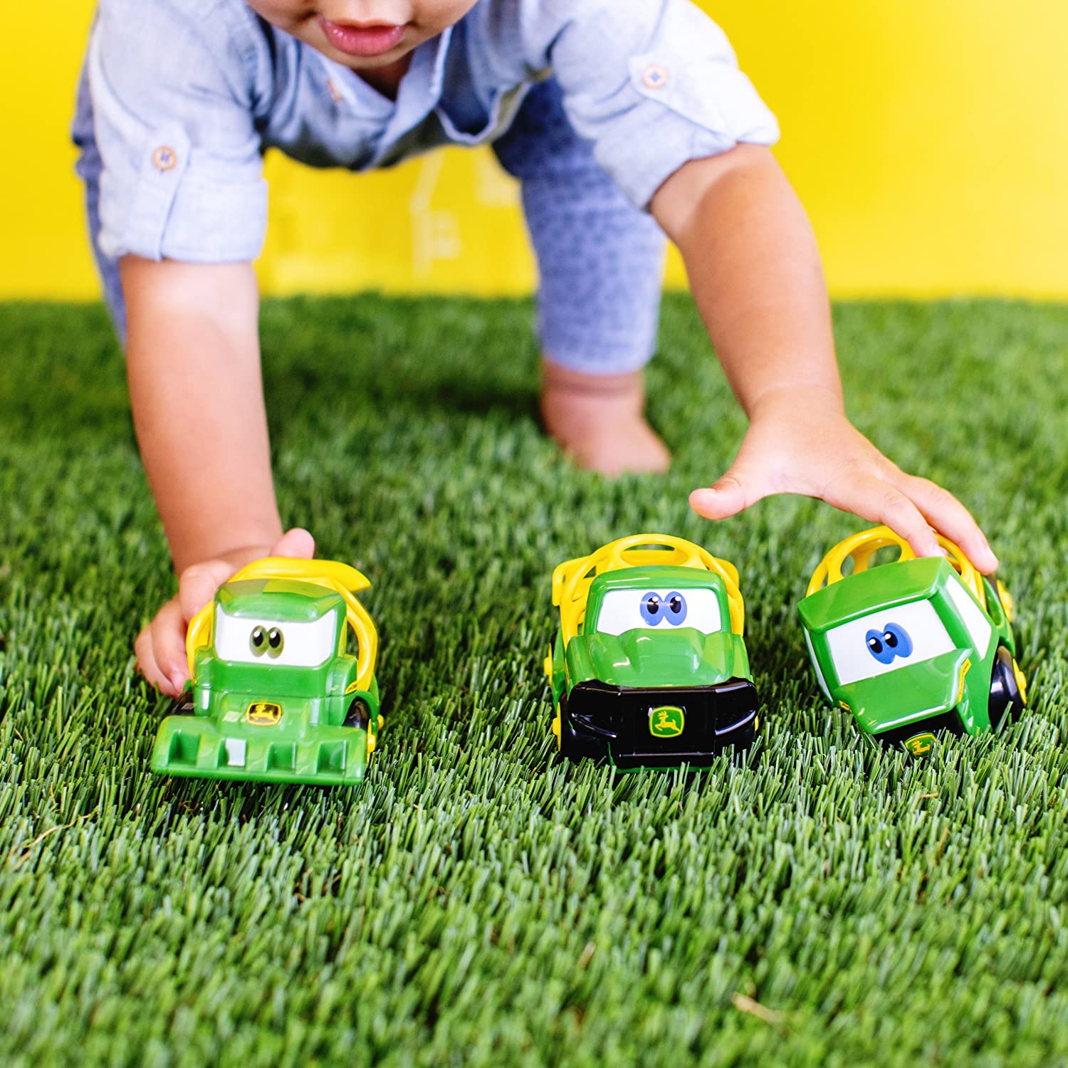 Kids II - Spielzeugautos - Oball John Deere Tough Ol' Trio (Traktor, Mähdrescher, Transporter) Kids II - Spielzeugautos - Oball John Deere Tough Ol' Trio (Traktor, Mähdrescher, Transporter)
